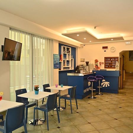 Hotel Italy Misano Adriatico Eksteriør billede