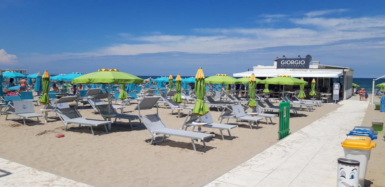 Hotel Italy Misano Adriatico Eksteriør billede