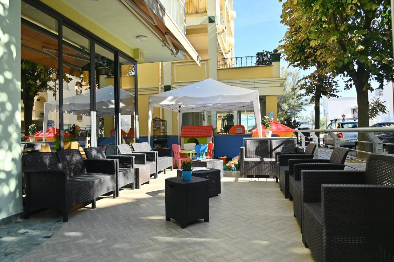 Hotel Italy Misano Adriatico Eksteriør billede
