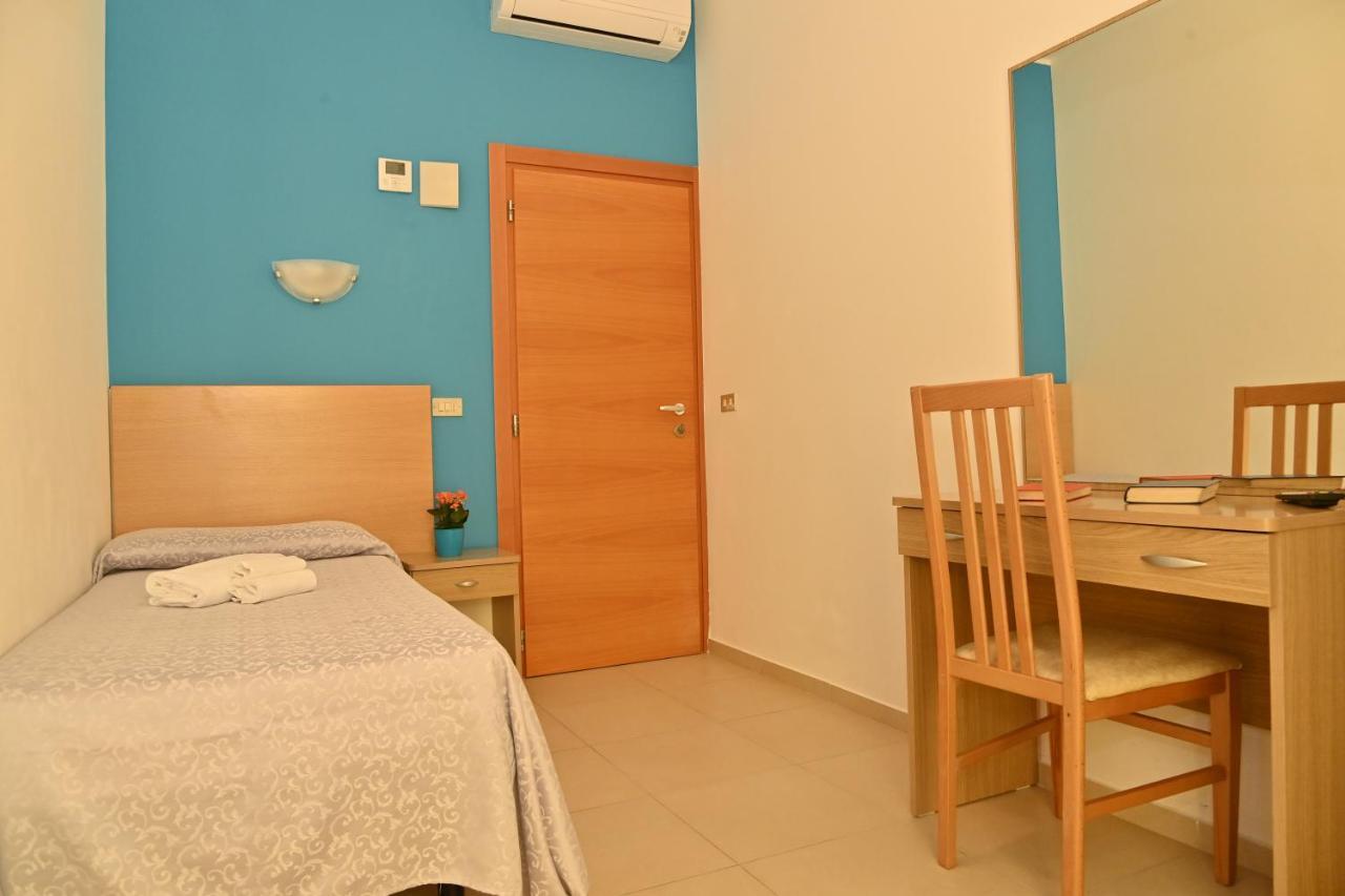 Hotel Italy Misano Adriatico Eksteriør billede