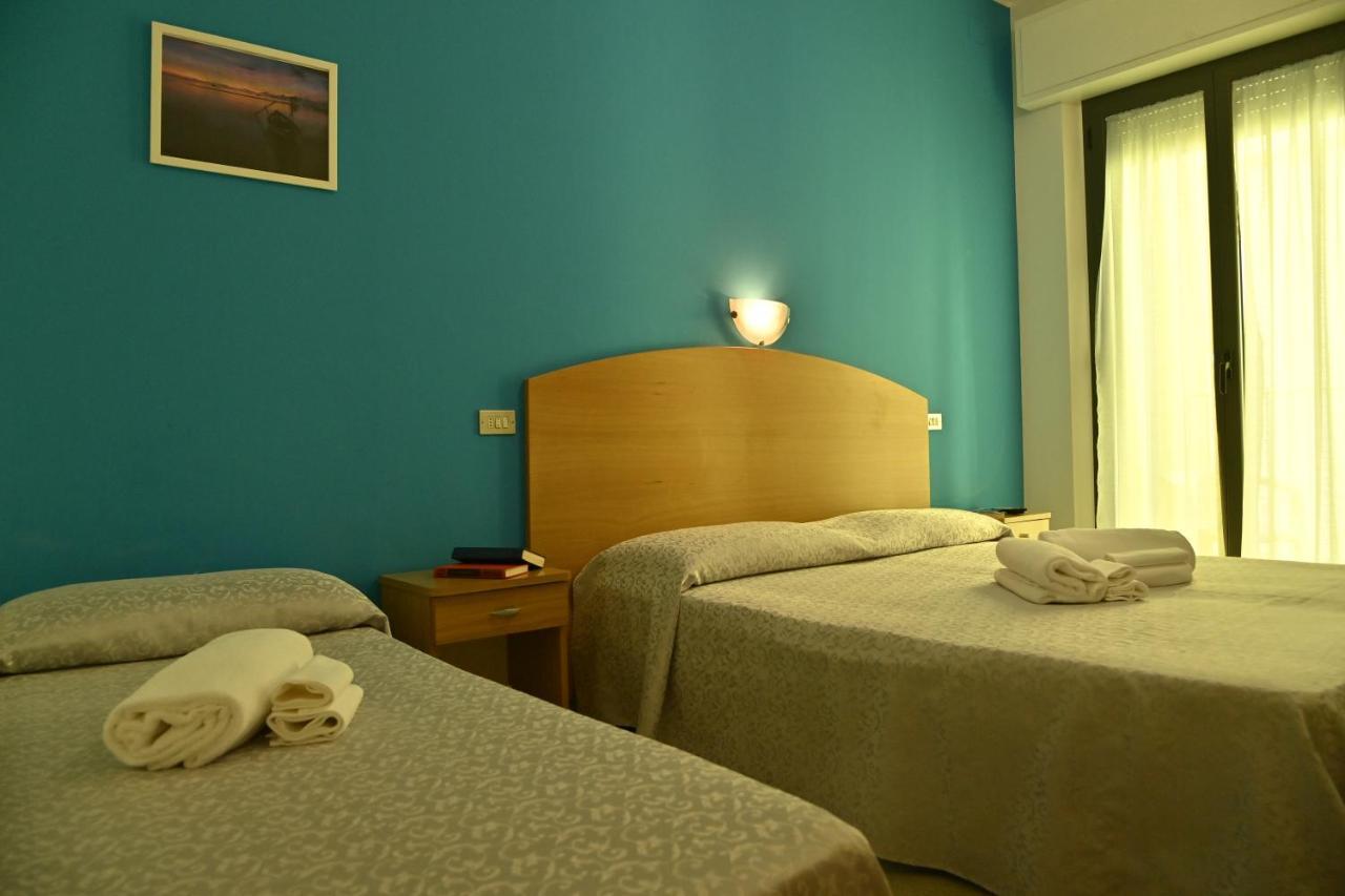 Hotel Italy Misano Adriatico Eksteriør billede
